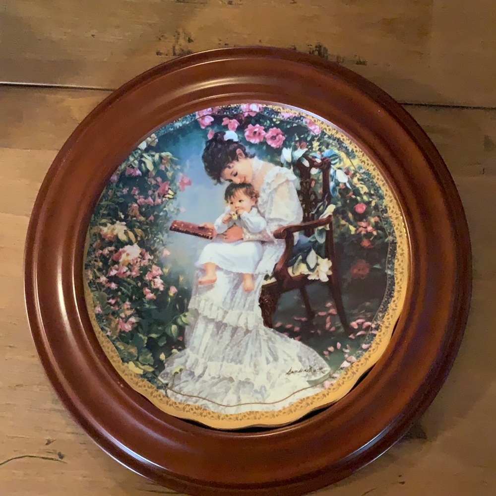Mothers Gentle Touch Bradford Exchange plate